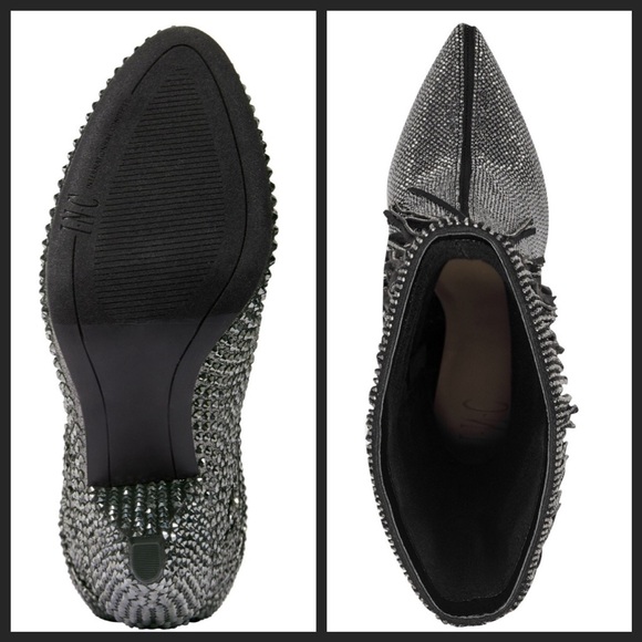 Last Oneinc Ishani Black Bling Fringe 